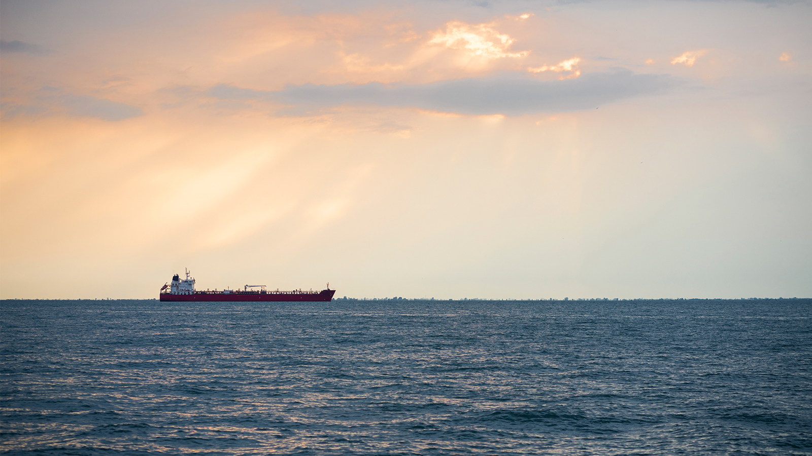 Tanker Is 1257724600