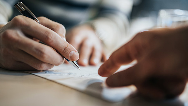 Signing a BIMCO contract