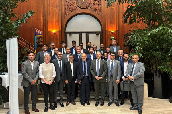 Group photo of people from BIMCO and the shipping industry in South Asia